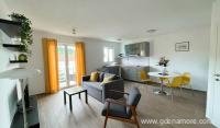 Andante žuti apartman, alloggi privati a Petrovac, Montenegro