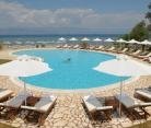 Chismos luxuries suites and studios, ενοικιαζόμενα δωμάτια στο μέρος Corfu, Greece